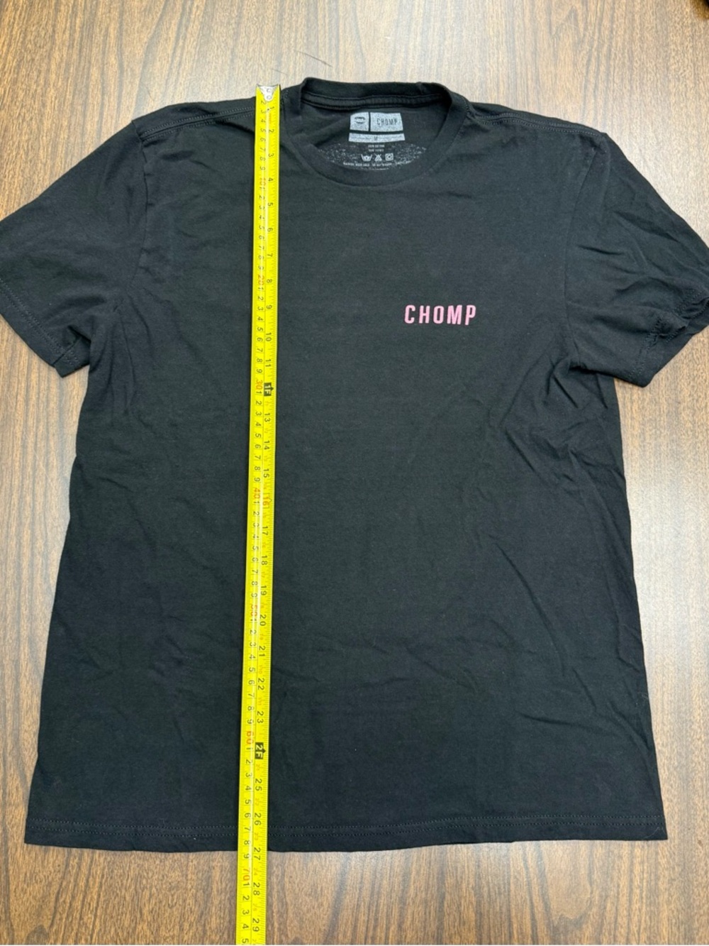 Chomp Sunset Undead Men's Black T-Shirt with Pink Graphic Mens Size Large - Picture 5 of 5